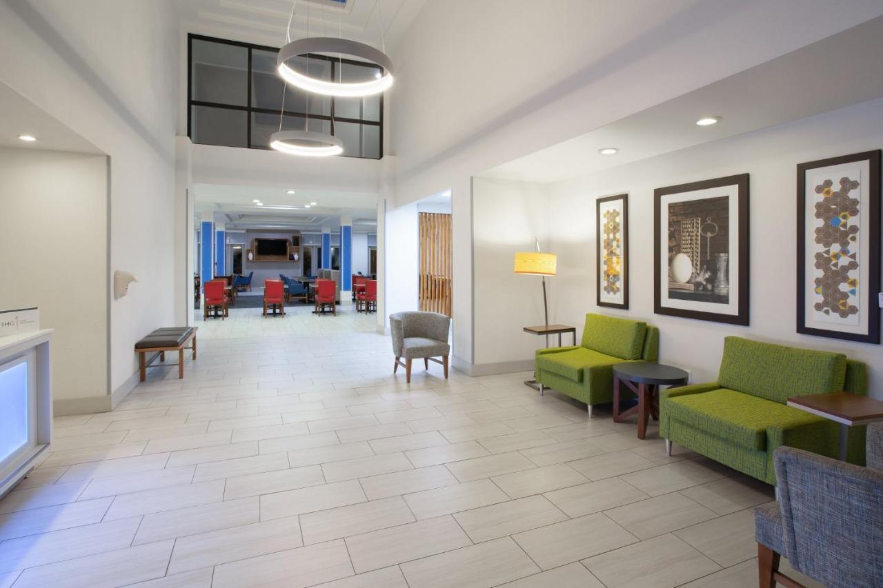 Holiday Inn Express & Suites Tucson By Ihg Exterior photo