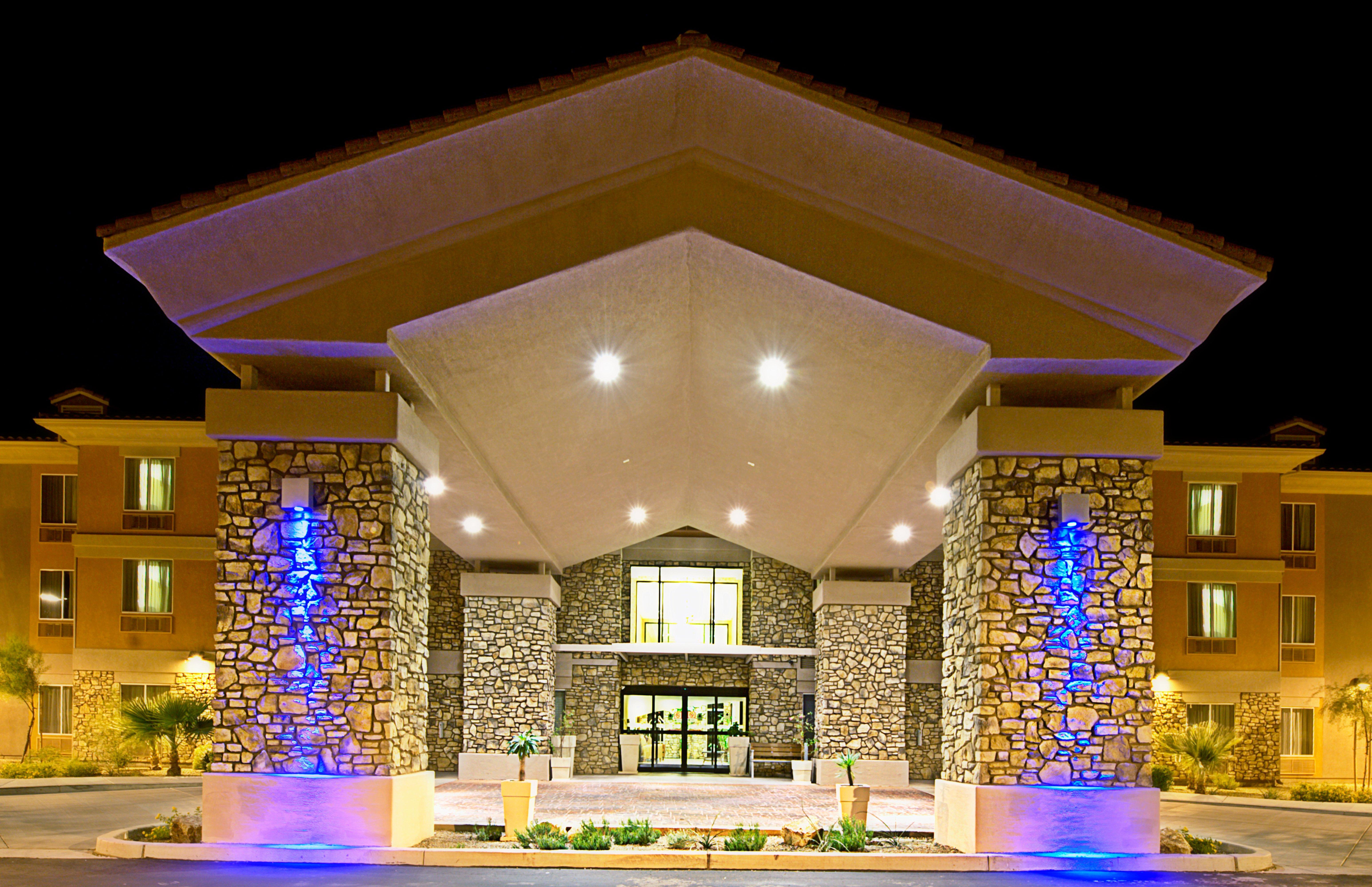 Holiday Inn Express & Suites Tucson By Ihg Exterior photo